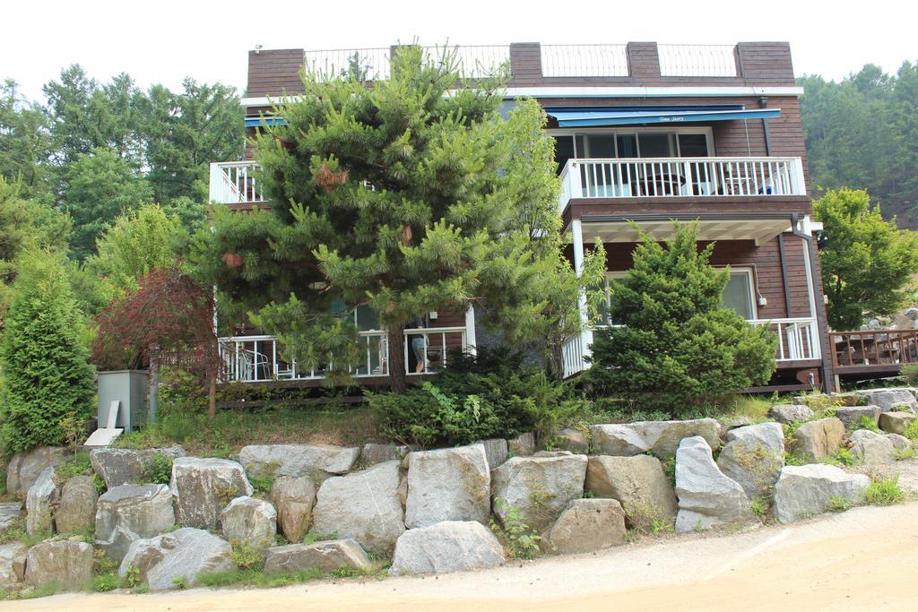 Time Story Villa Yangpyeong Buitenkant foto