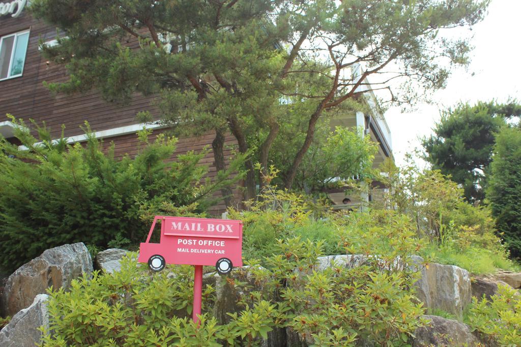 Time Story Villa Yangpyeong Buitenkant foto